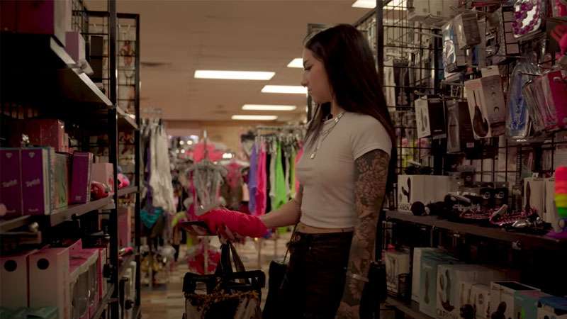 Shop bán dương vật giả silicon dây đeo 1