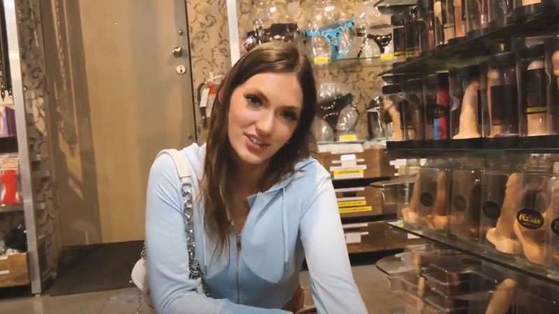 Shop bán dương vật giả silicon dây đeo 9